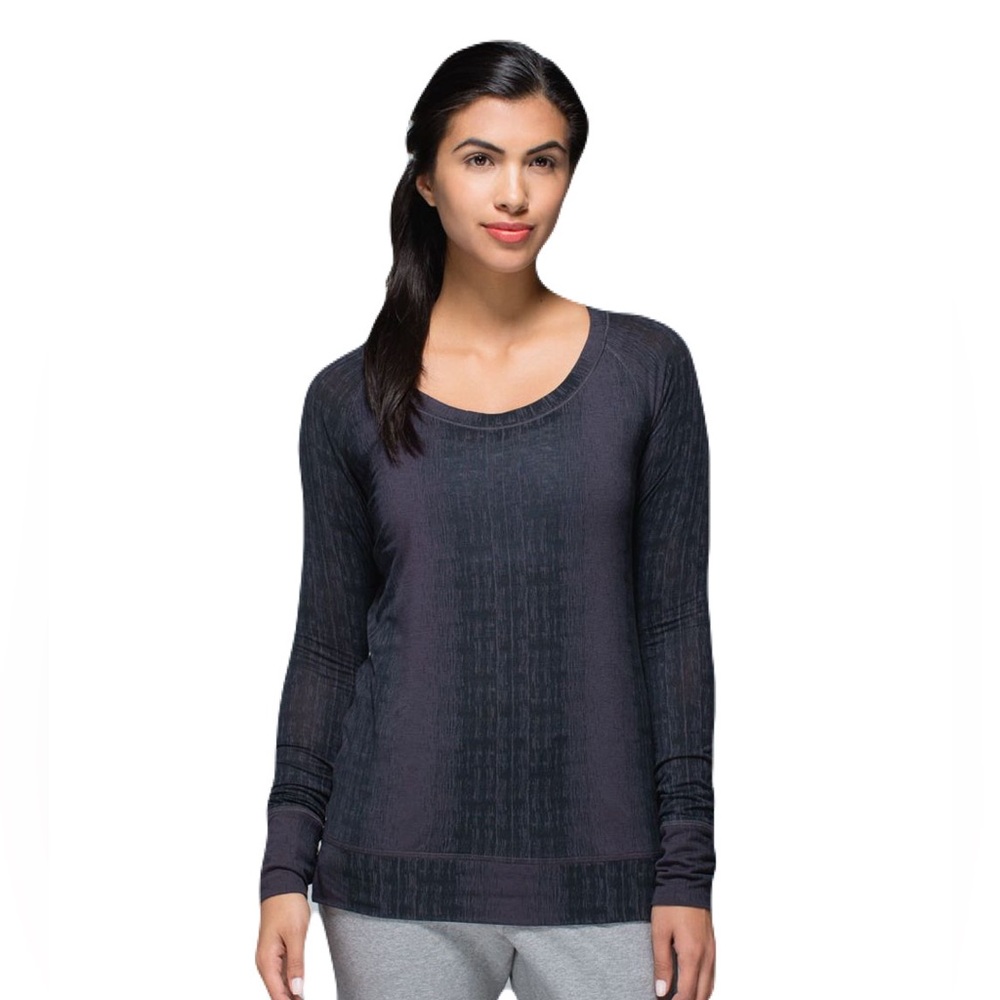 Lululemon Salutation to Savasana Long Sleeve Tee Black & Grey Pattern Top - 8